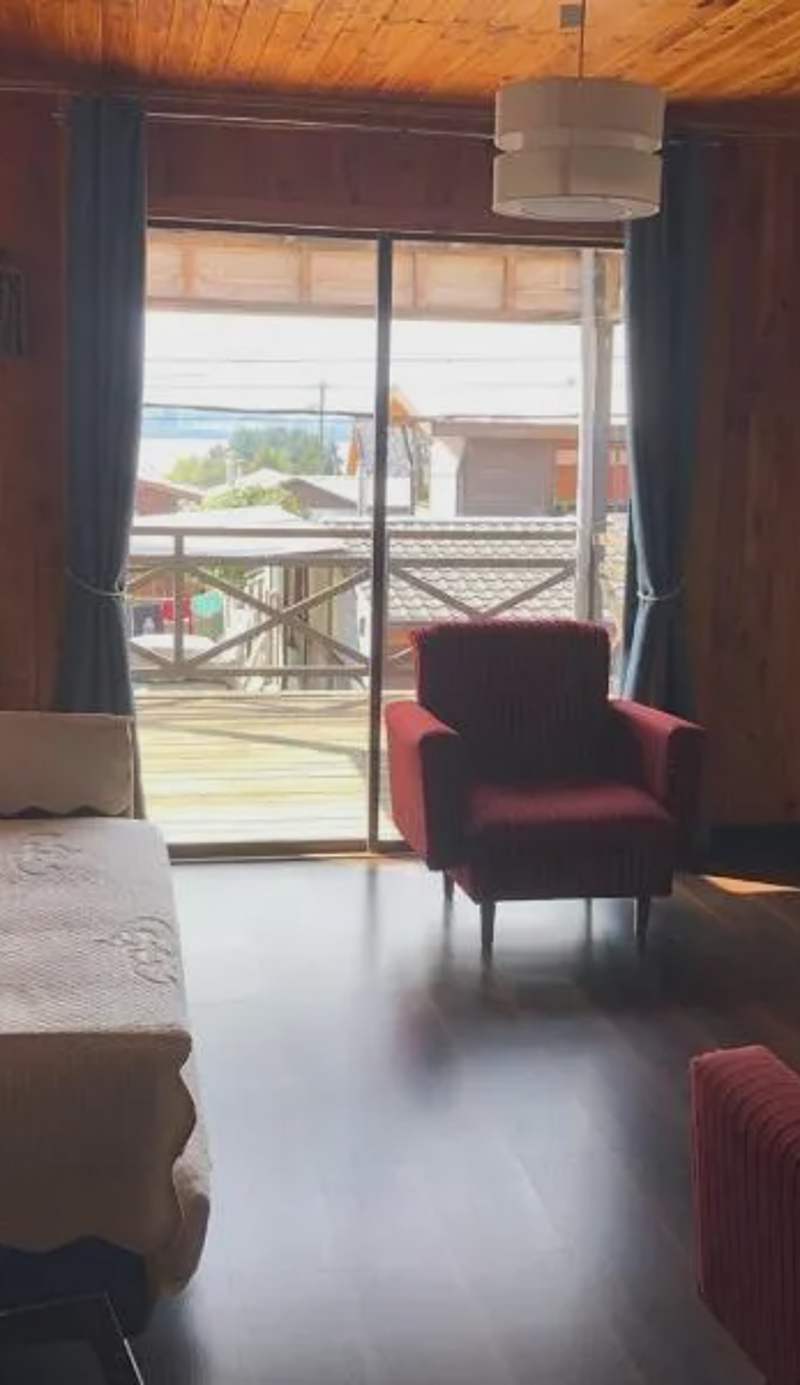 Cabaña a pasos de la costanera con estacionamiento
