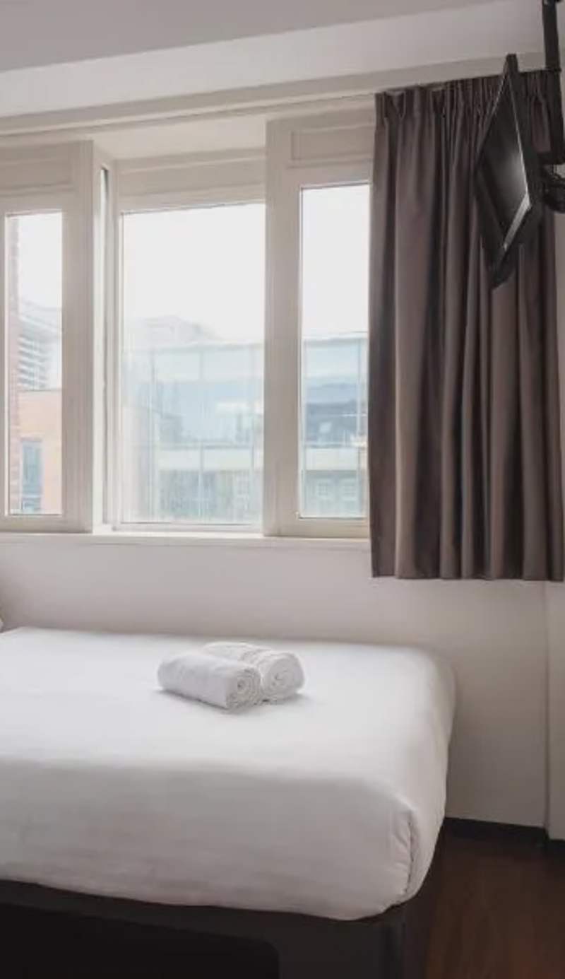 easyHotel The Hague City Centre
