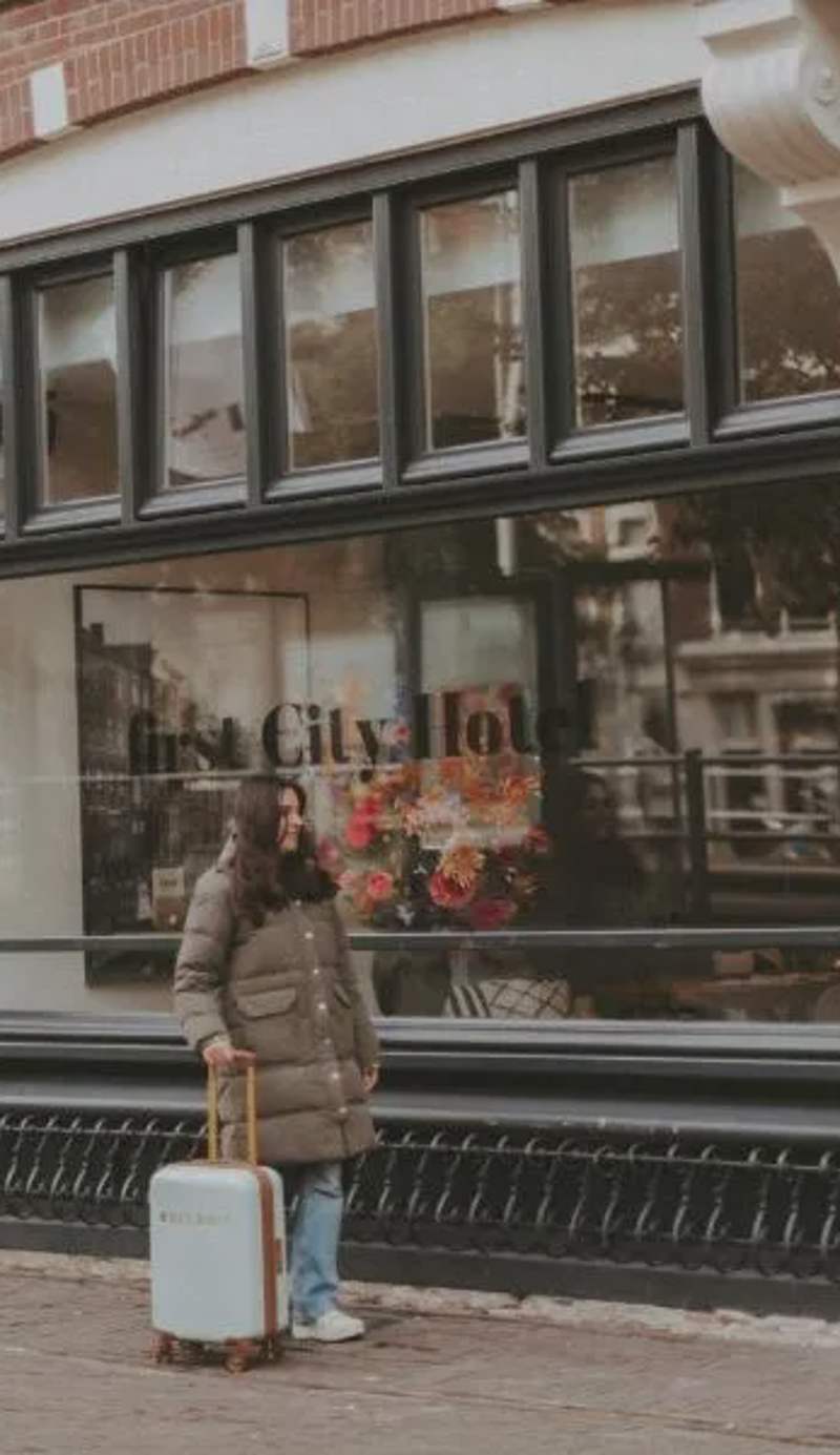 Boutique Hotel First City