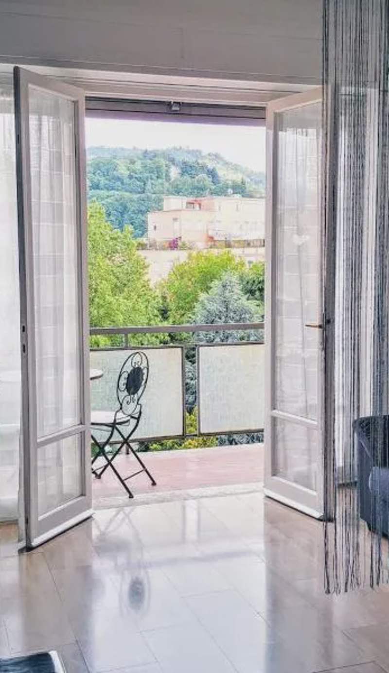 Appartamento con terrazzo zona ospedale civile