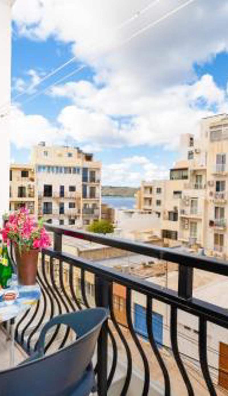 Seashells 2 Bedroom Apartments with terrace, just off the Bugibba promenade - by Getwaysmalta