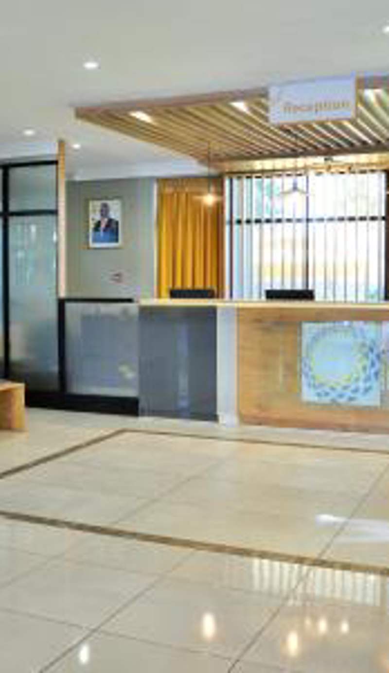 Cresta Oasis Hotel