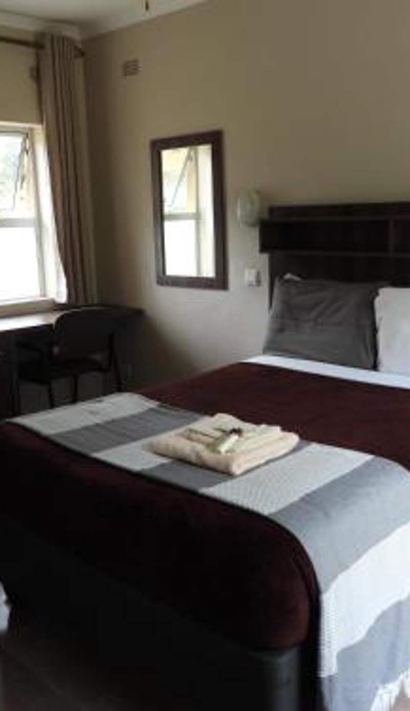 2 Bed Apt with en-suite and kitchenette - 2066