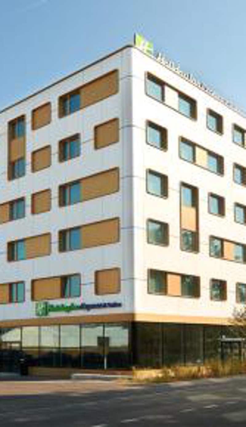 Holiday Inn Express & Suites - Basel - Allschwil by IHG