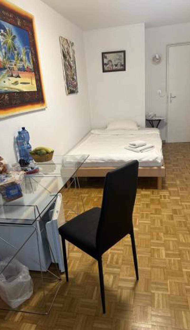 Schönes Zimmer in der City Basel