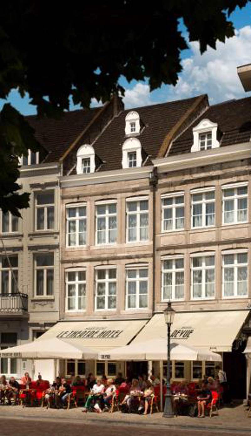 Le Theatre