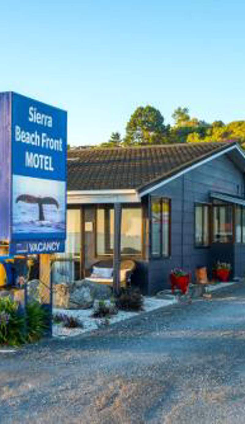 Sierra Beachfront Motel