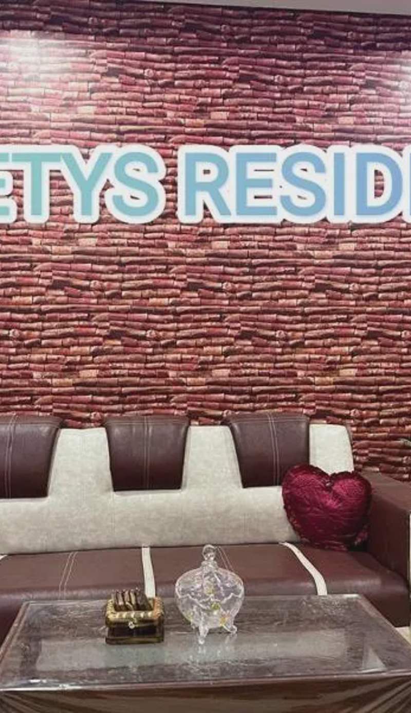 Sweety's Residency