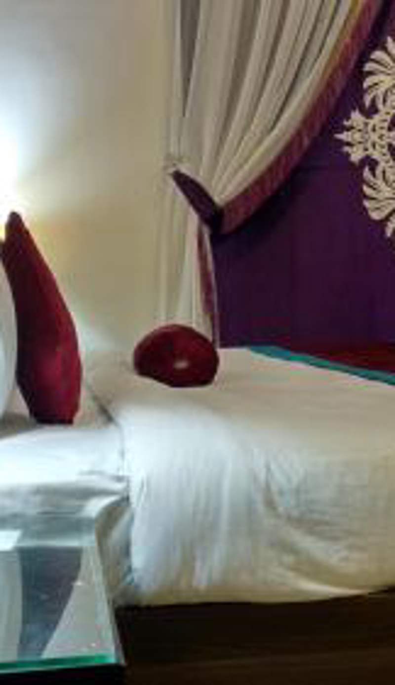 Rose Palace Hotel, Garden Town