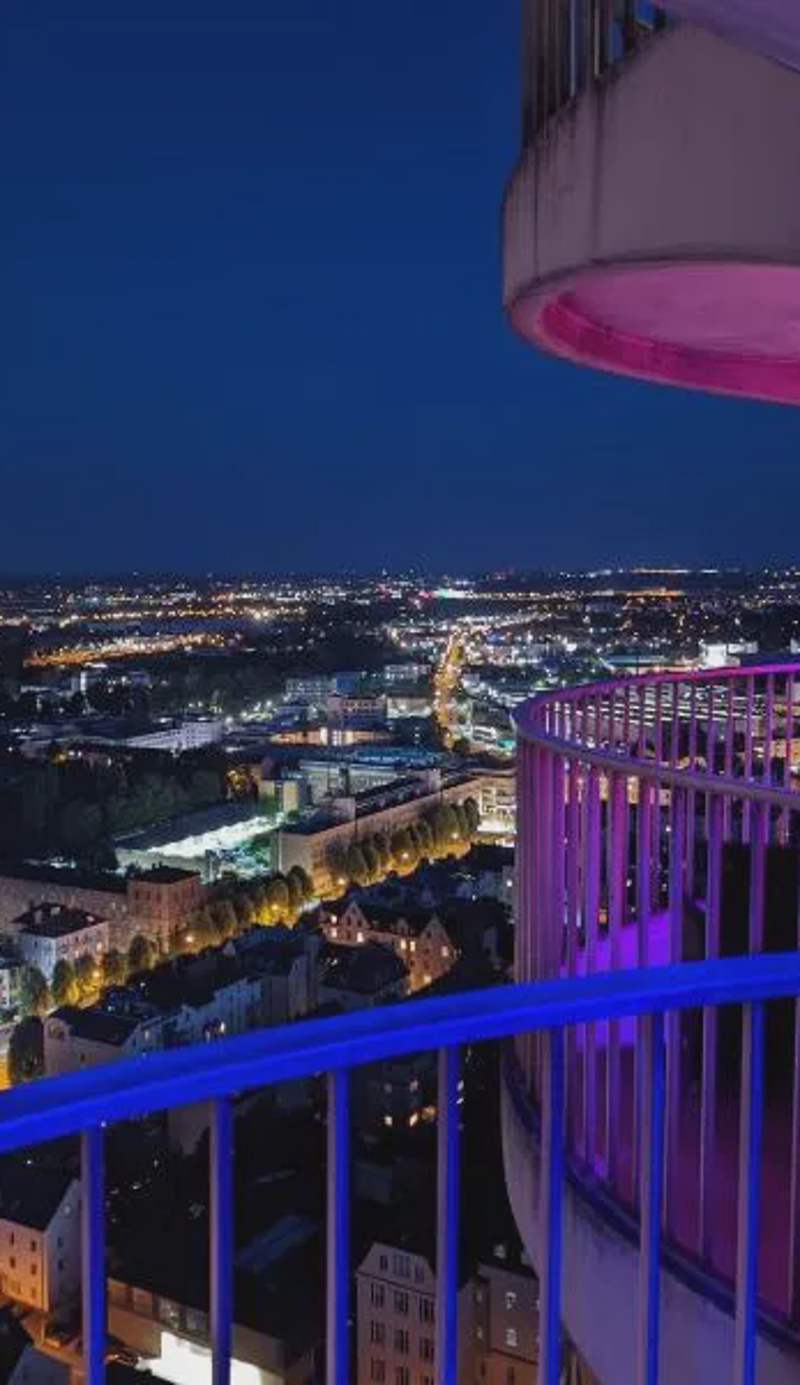 Sky-Romantic-Room