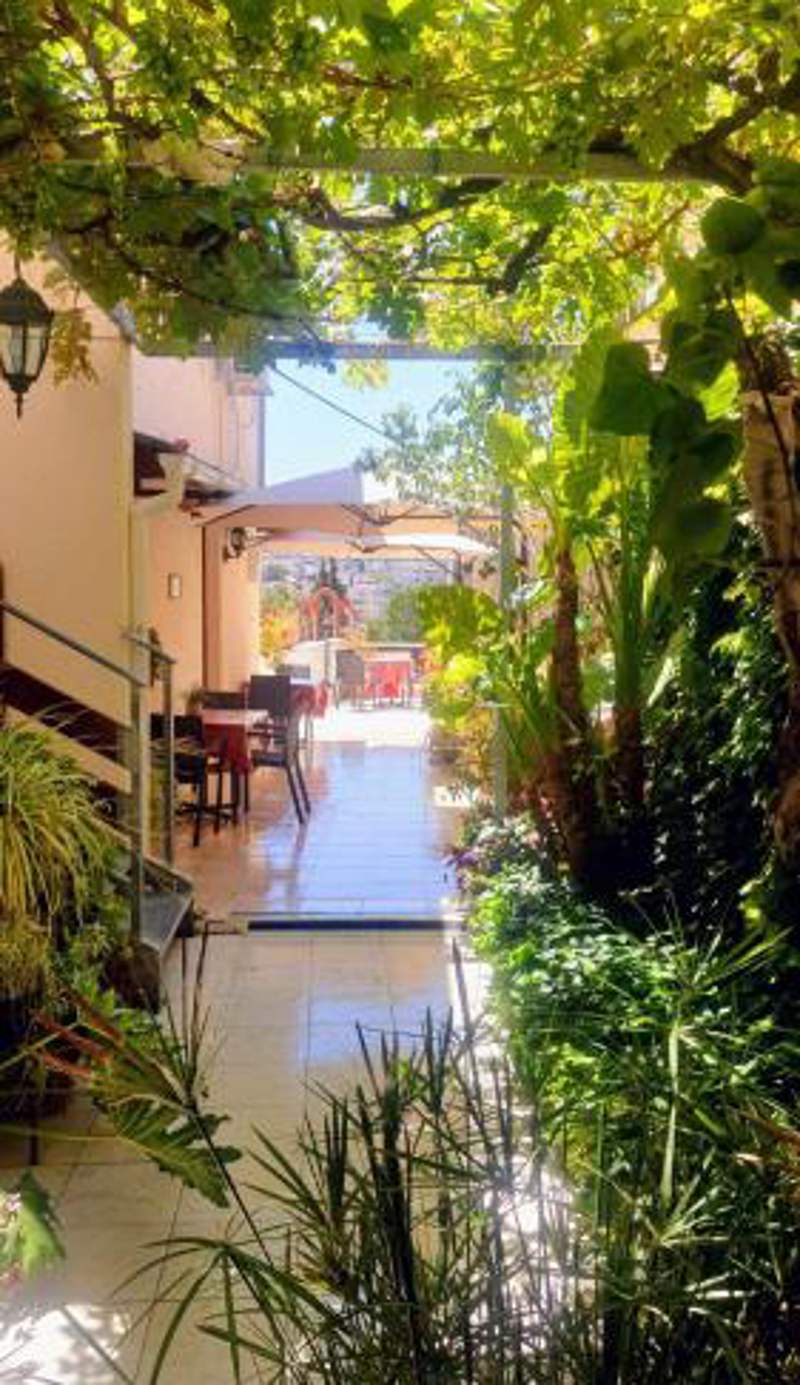 Rosana guest house
