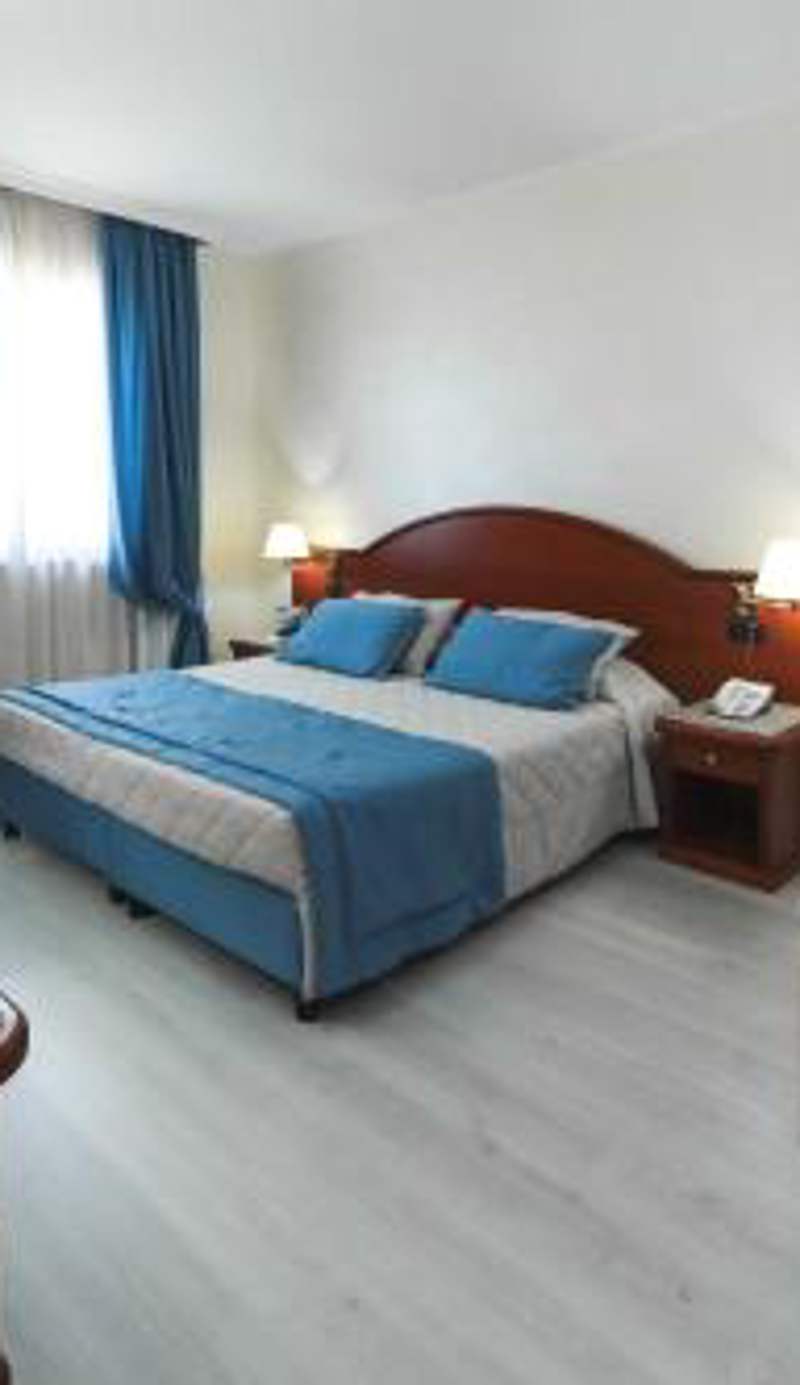 Edra Palace Hotel & Ristorante