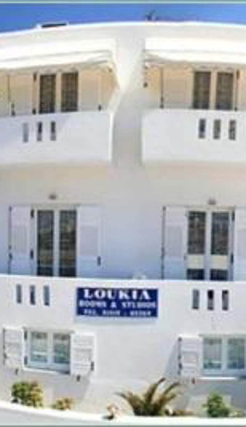 Loukia Apartments & Studios