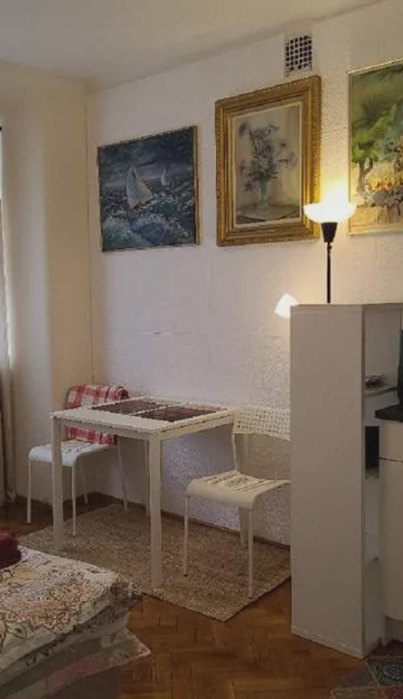 Tiny center G studio