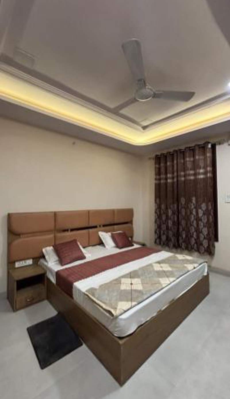 Hotel Awadh Grand