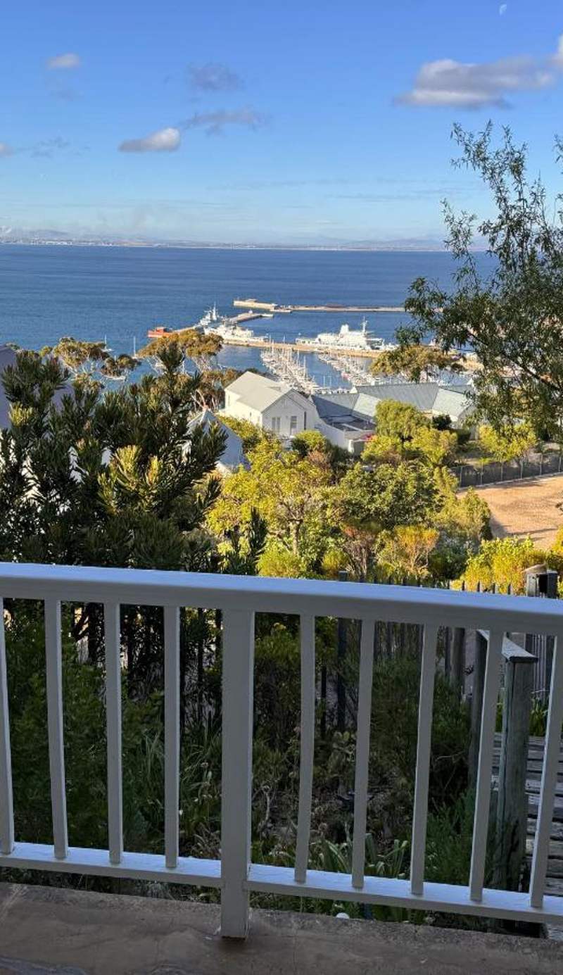 Albatross Guest House