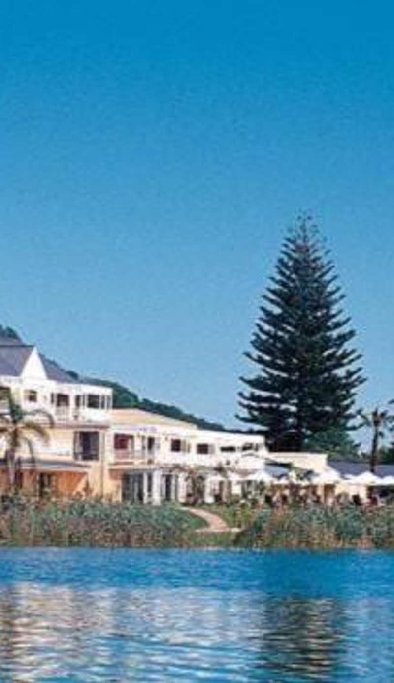 Lake Pleasant Hotel