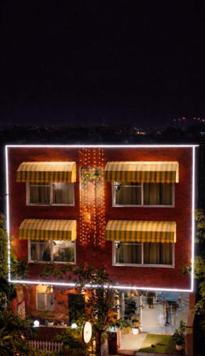 Saffron Inn - Near India Expo Mart