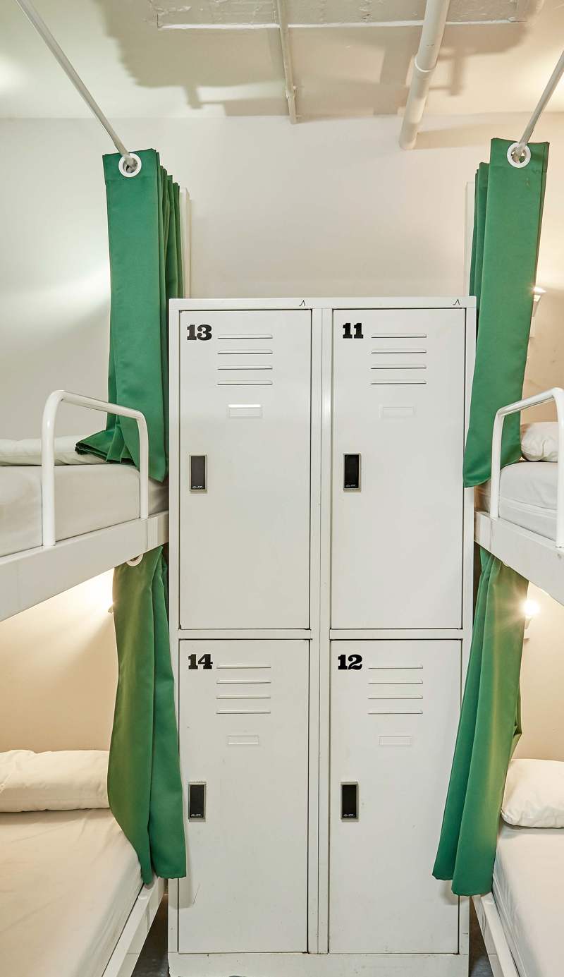Hola Hostel Eixample