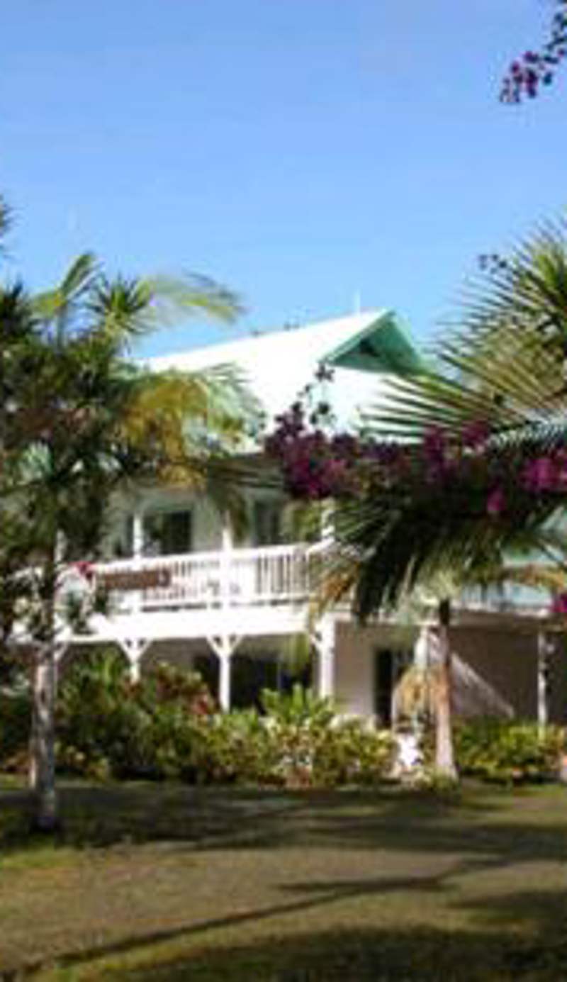Lava Tree Tropic Inn