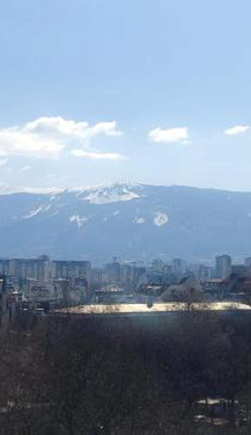 Mountain view apartment