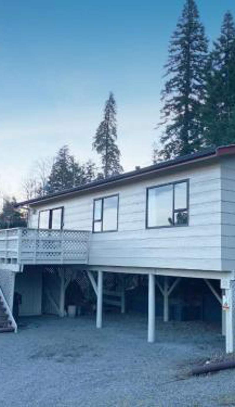 32 Alpine Ave