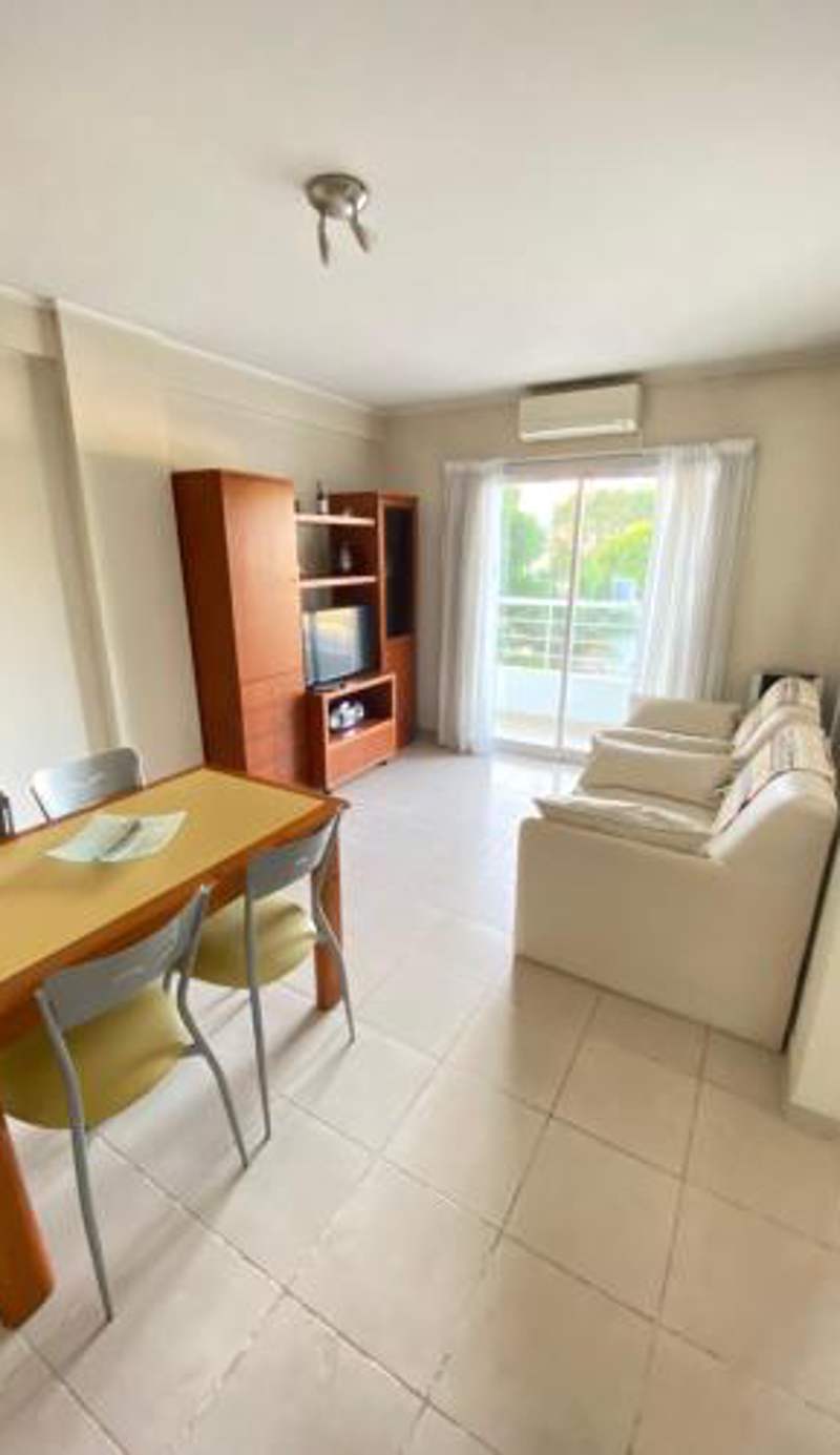 Amplio departamento con 1 dormitorio excelente ubicación