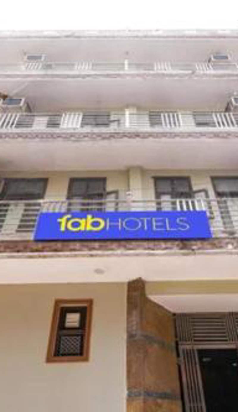 FabHotel Singh Guest House