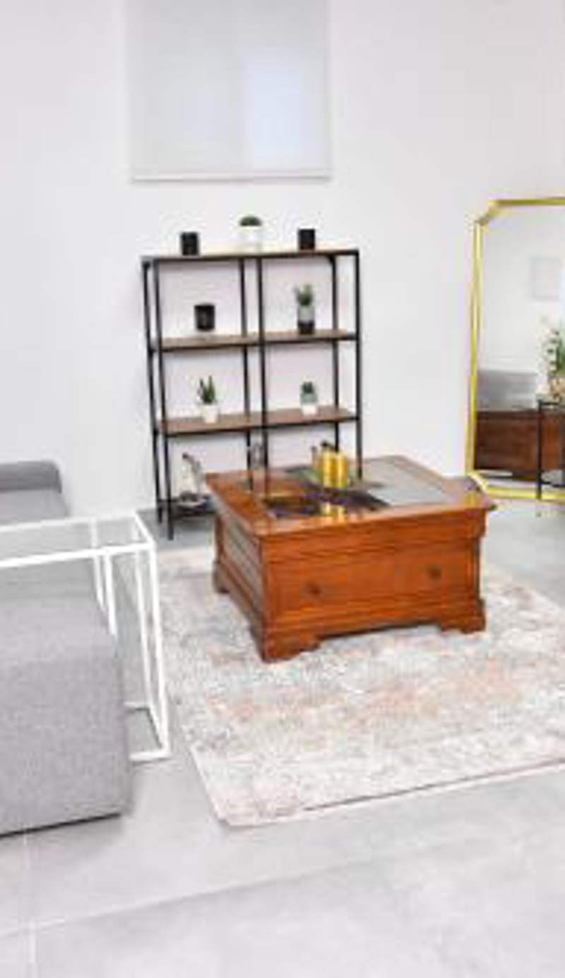 Deluxe Basement Apartment Bahai's Garden