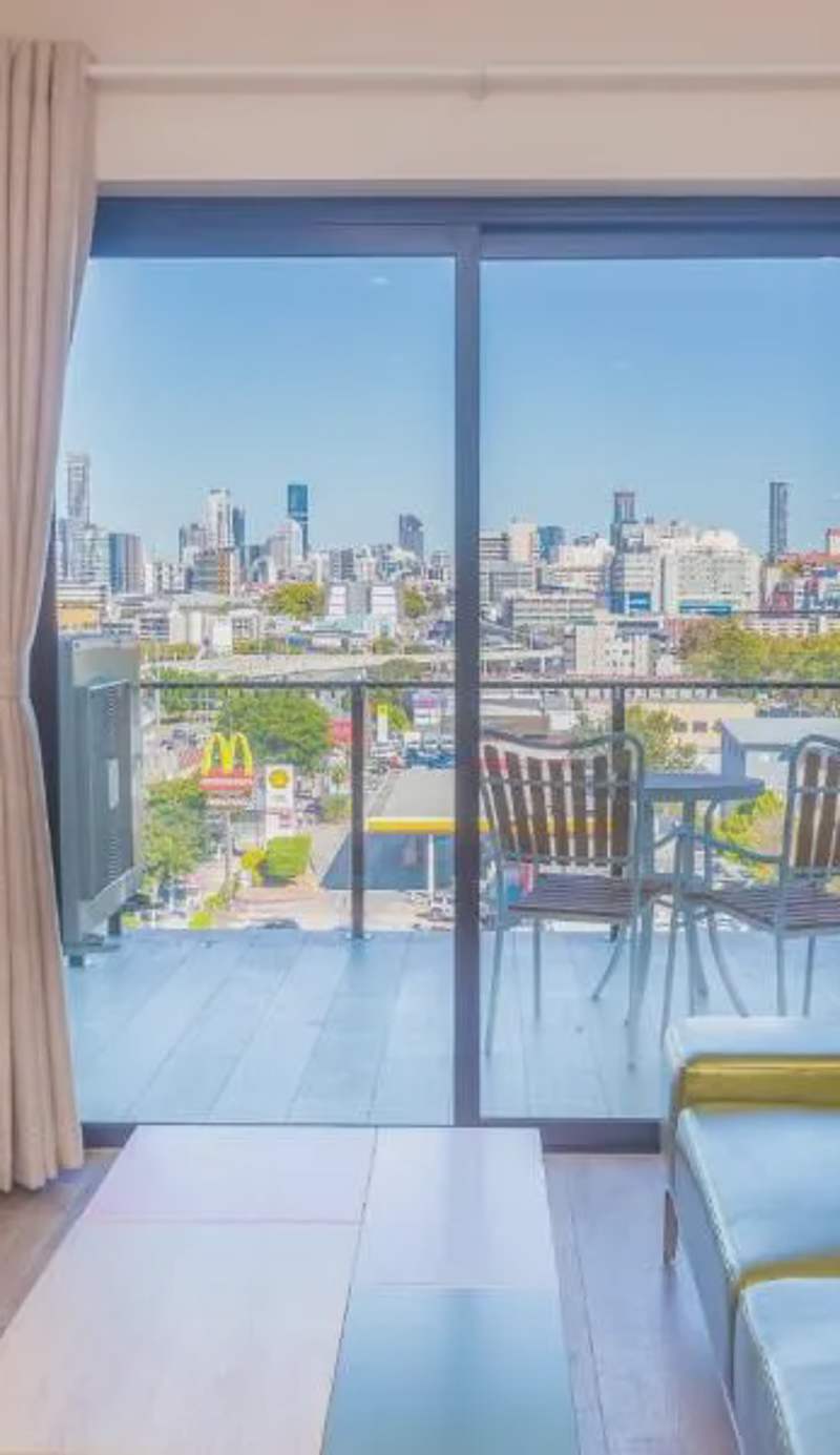 The Windsor, Hotel Rooms & Apartments