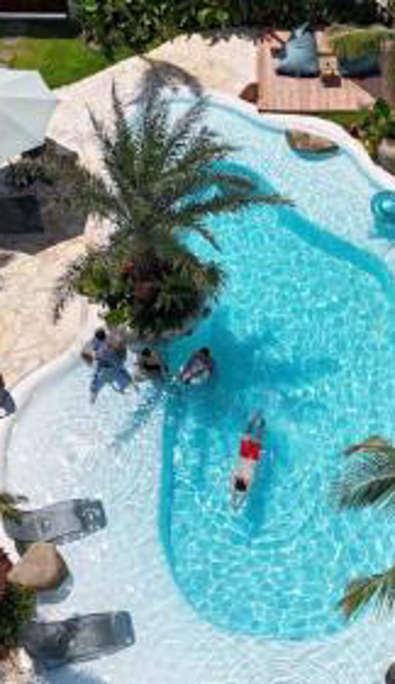 Chon's Dock Homestay & House Lease - Outdoor Pool & Chill Vibes