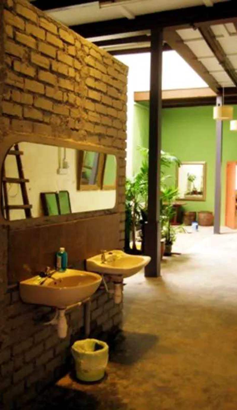Voyage Home & Guesthouse