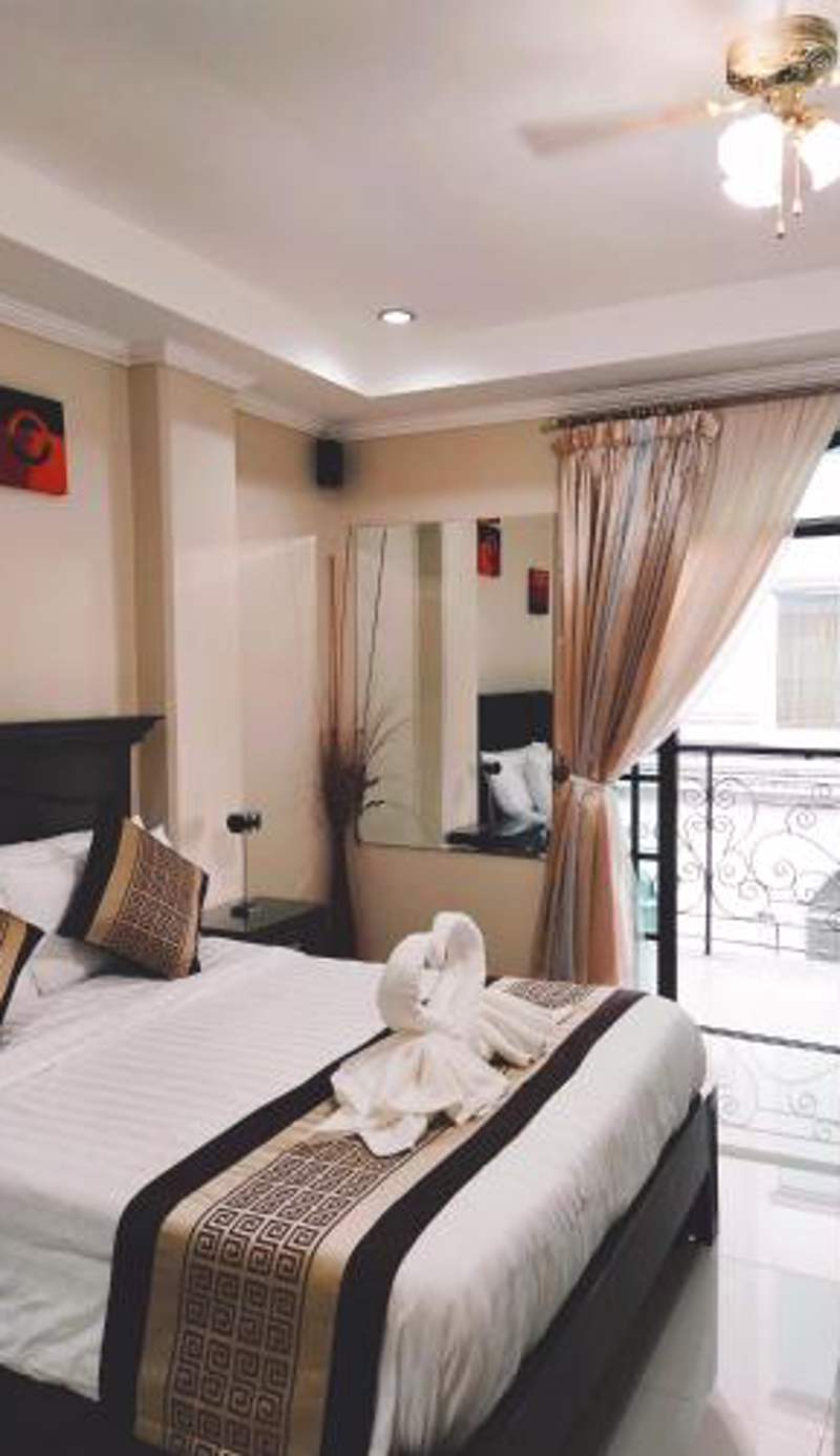 Bourbon St Apts Condo 30C