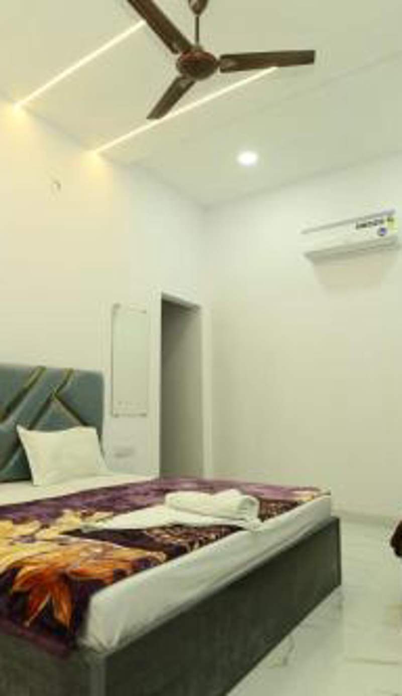 Aditya Home Stay