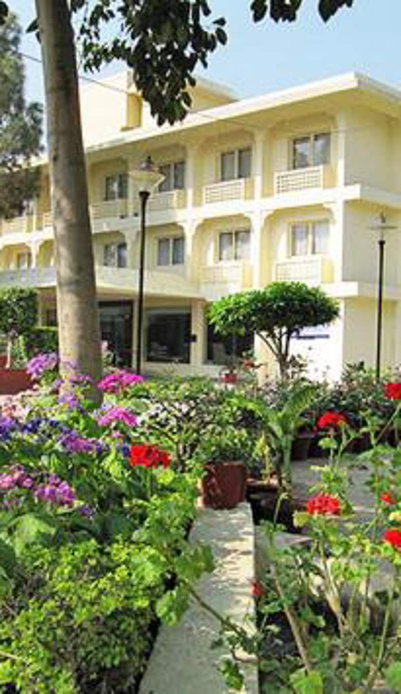 Ritz Plaza