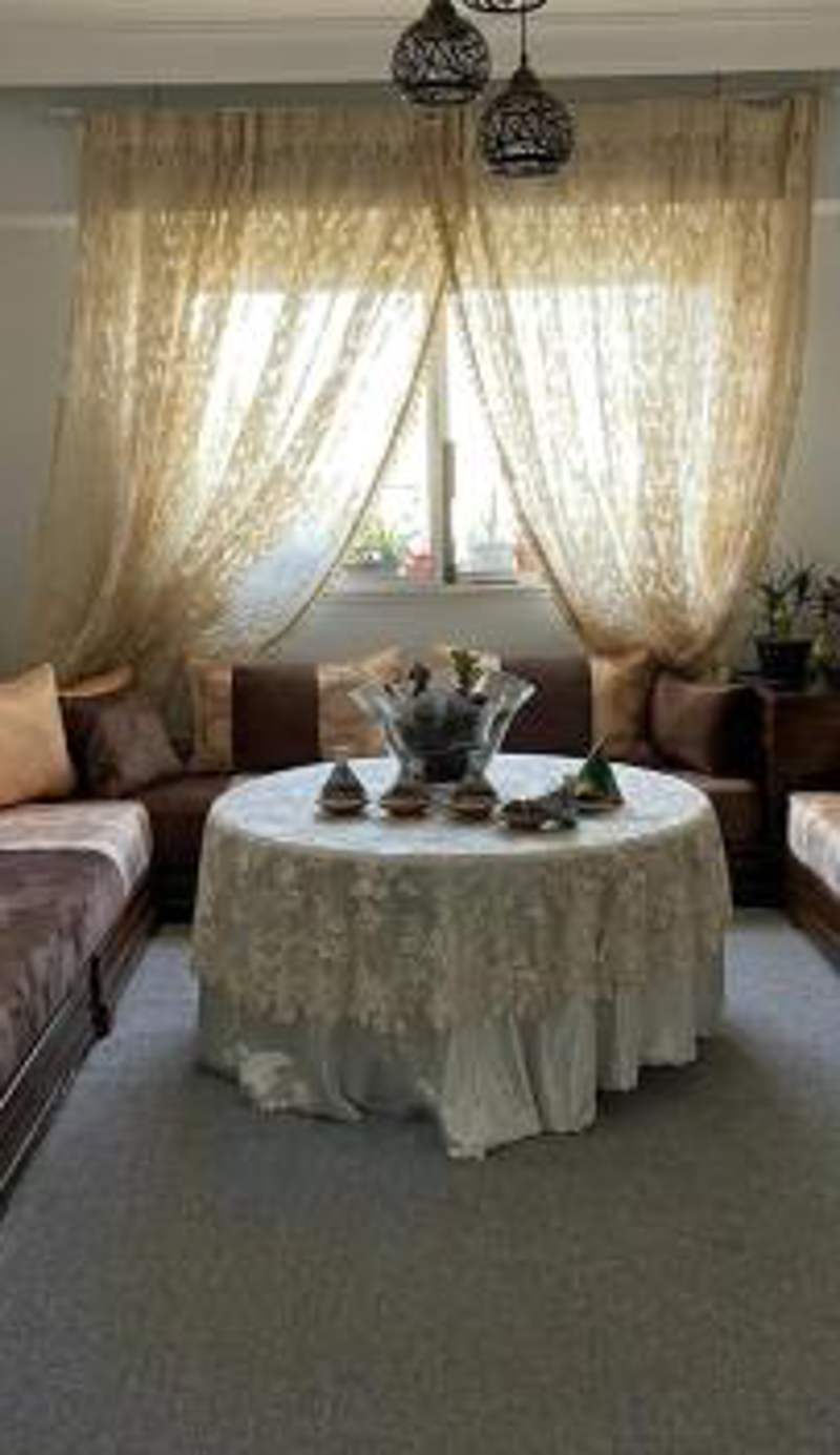 Appartement à peu près 10 mn de la plage et une demie heur verre le stade dhonneur