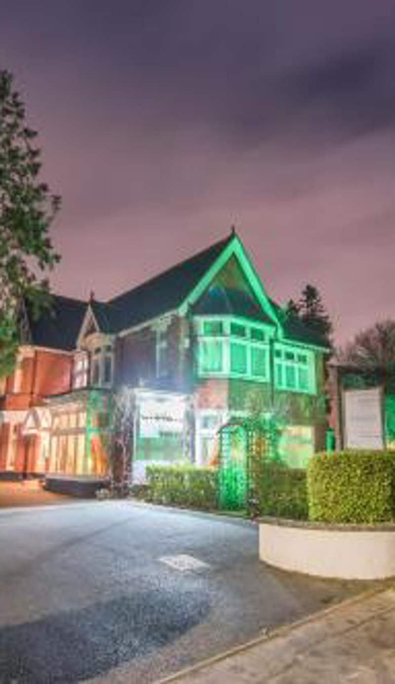 Grovefield Manor