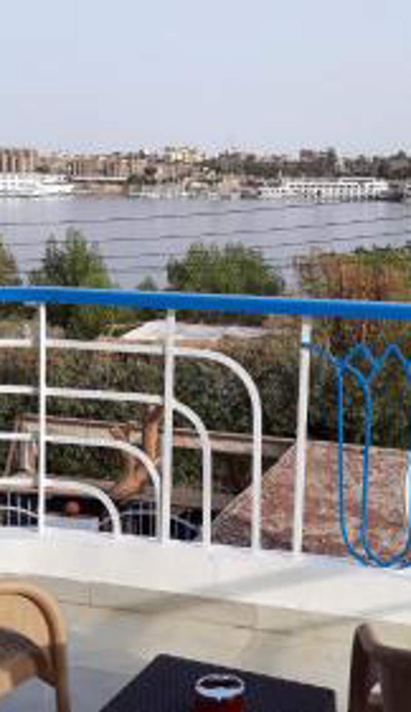 Hofni Palace Nile Niew