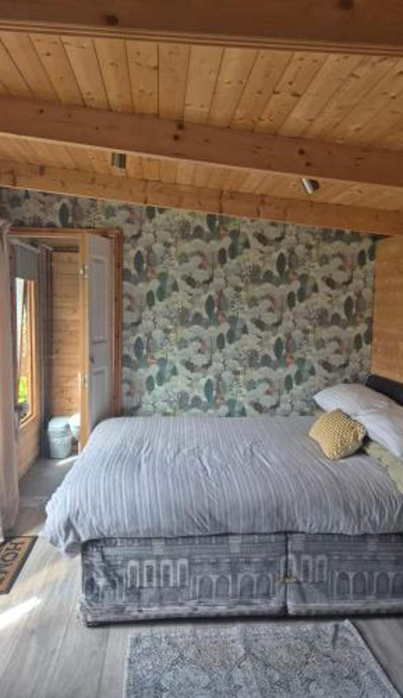 Super cosy, self-contained cabin private Ensuite