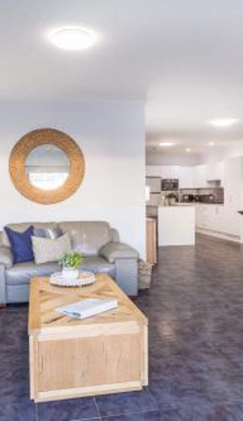 Mollymook Luxury Beachfront Apartment 3