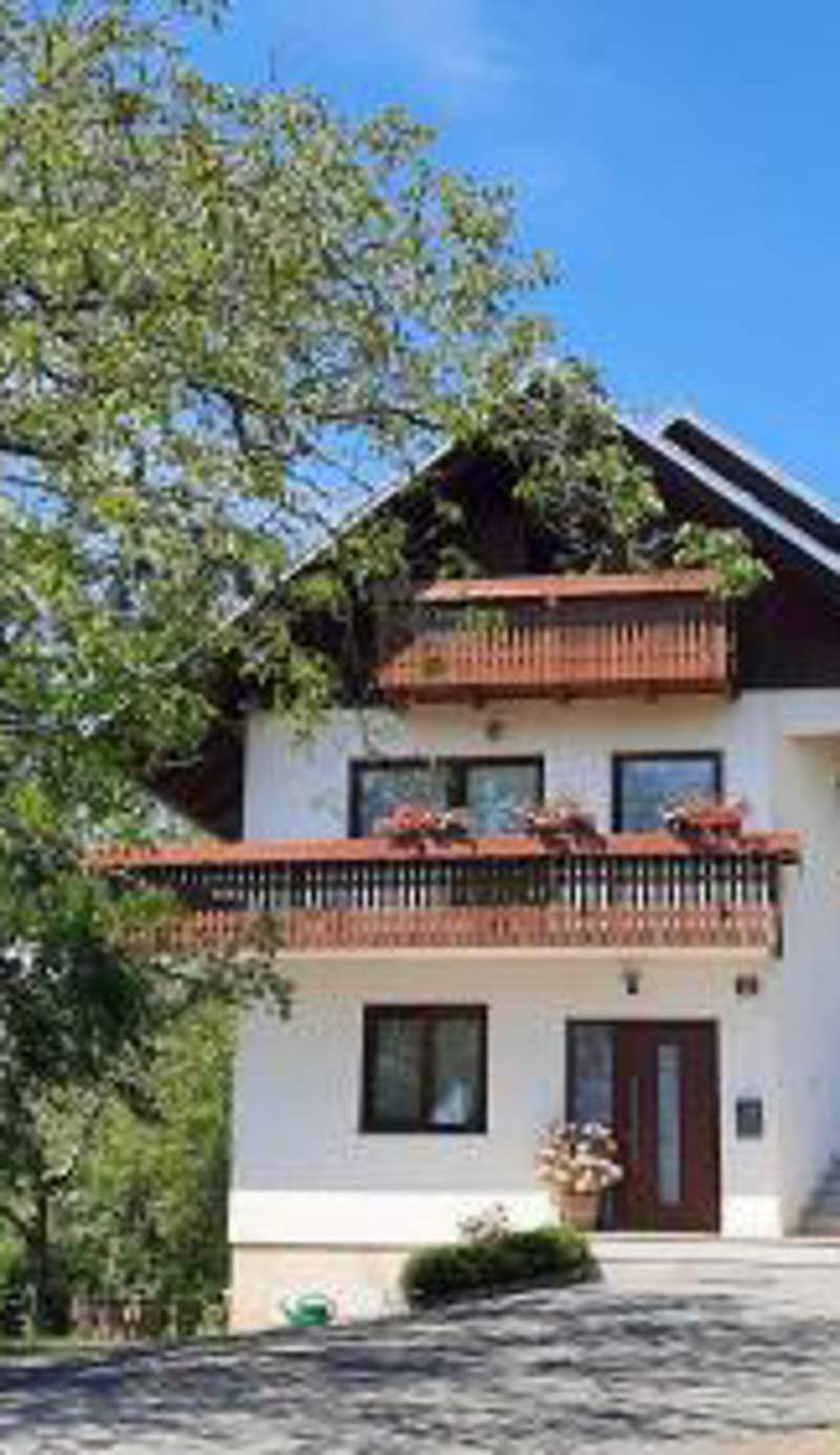 Apartma Lastovka