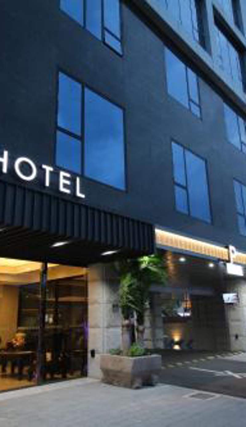 JB Tourist Hotel