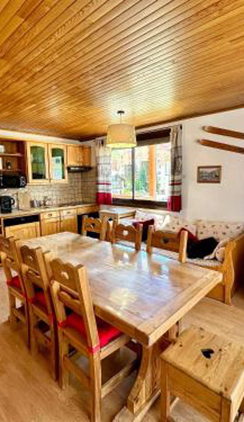 Grand appartement lumineux 53m², 3 pièces, 6 à 8 pers, centre station, pied pistes