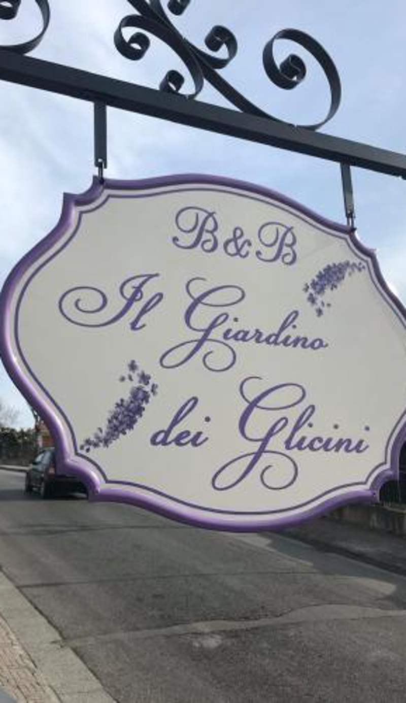 IL GIARDINO DEI GLICINI