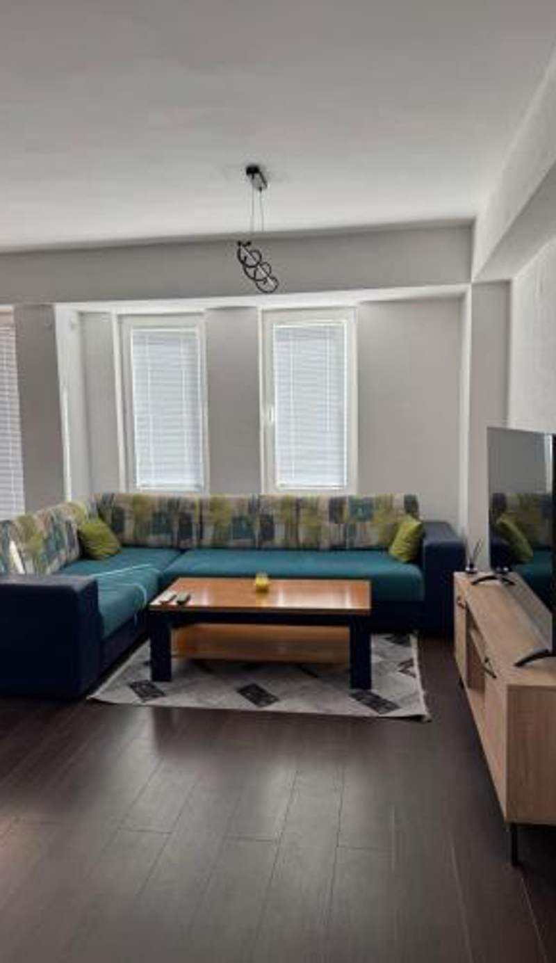 Cozy apartment with free parking