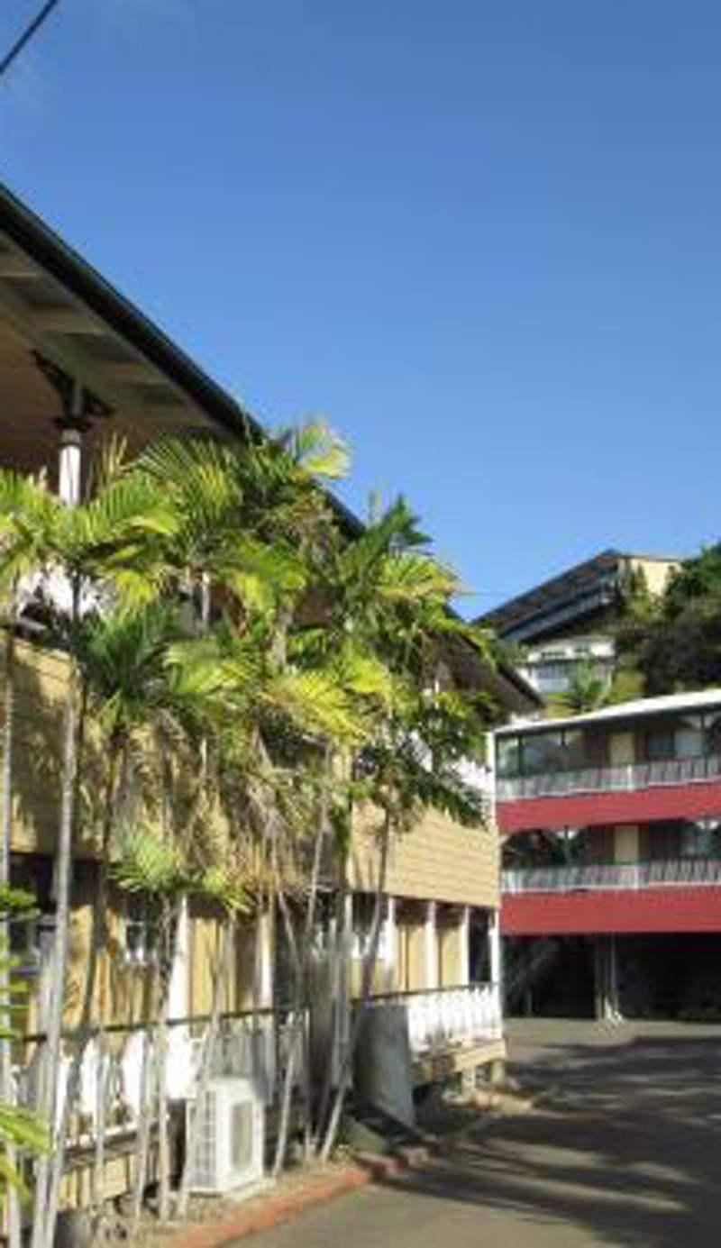 Yongala Lodge by The Strand