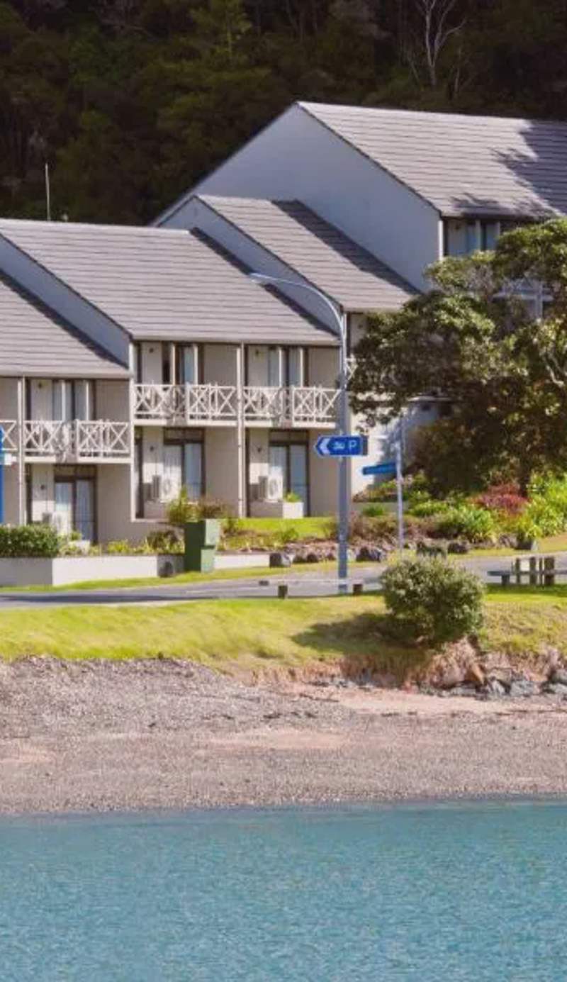 Breakwater Motel