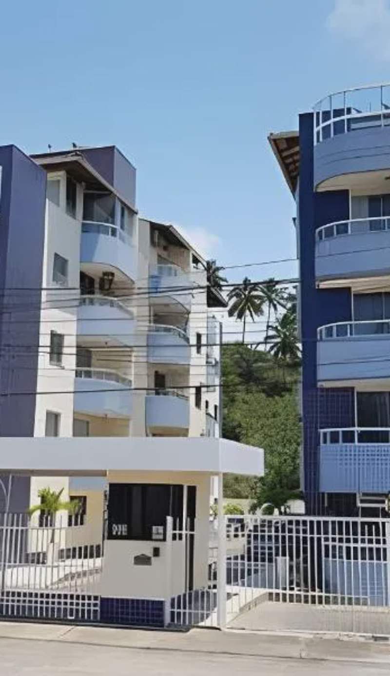 Quarto e Sala - 200 M. Praia dos Milionários