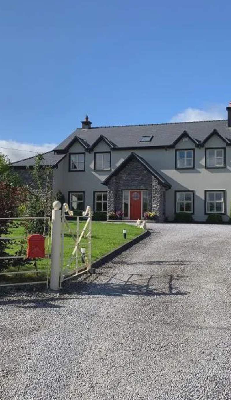 Luachra Lodge