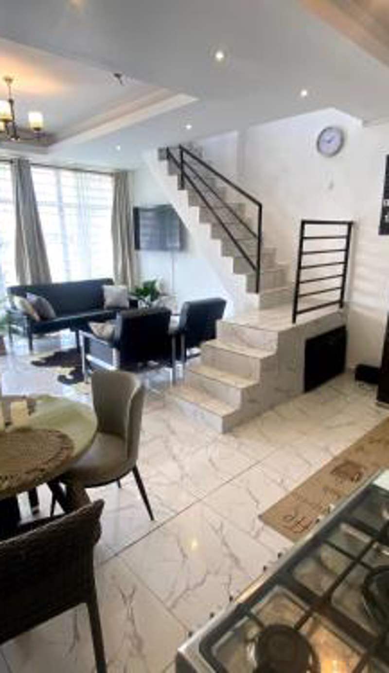Luxury TownHouse
